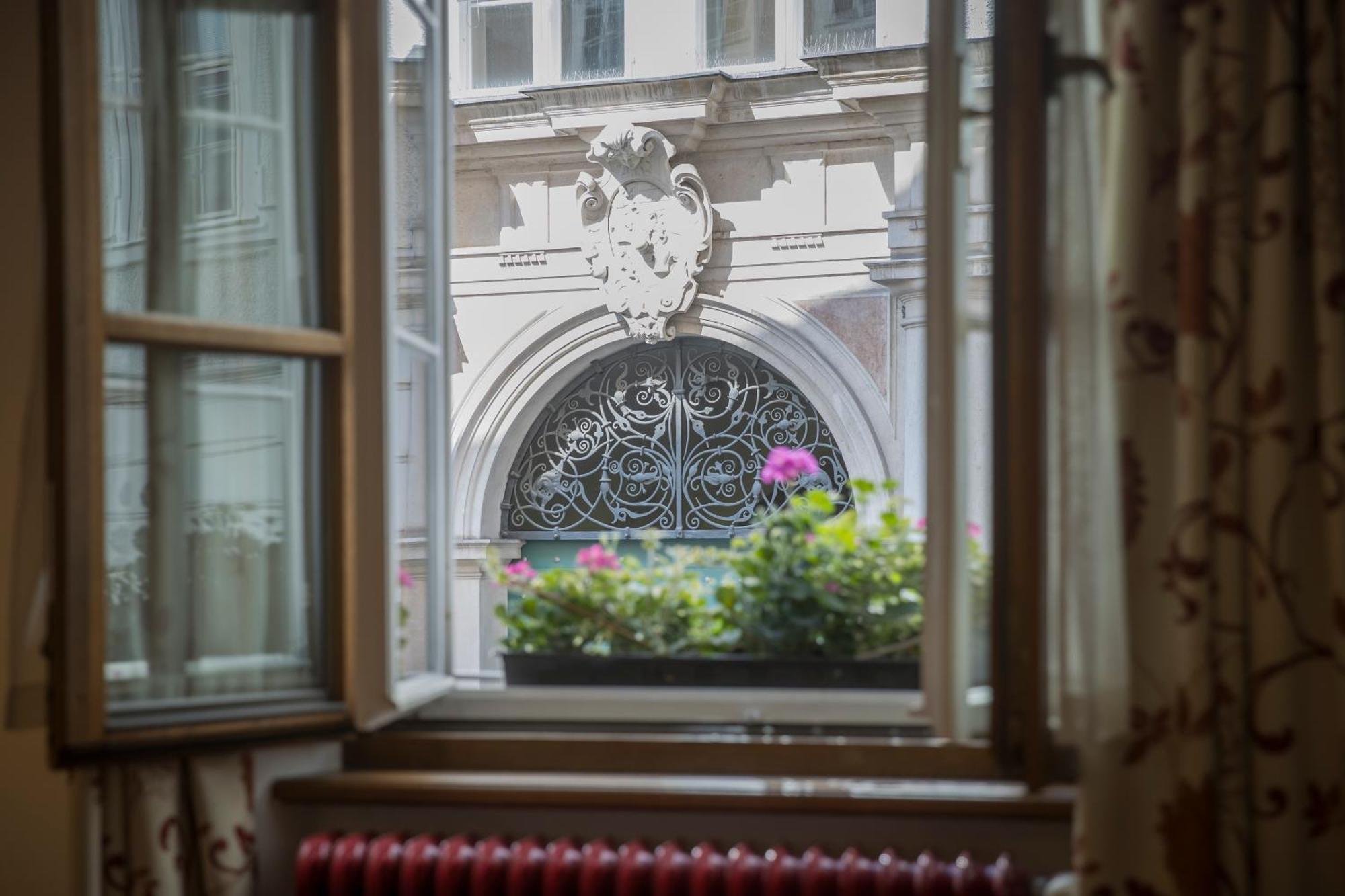 Hotel Wolf Salzburg Exterior photo